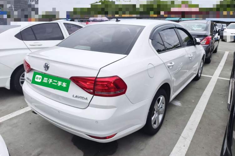 Used Volkswagen Lavida 2017 1.6L Automatic Fashion Edition Rear Right 45 Deg