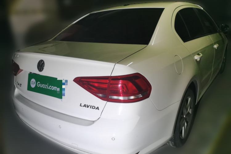 Used Volkswagen Lavida 2017 1.6L Automatic Fashion Edition Rear Right 45 Deg