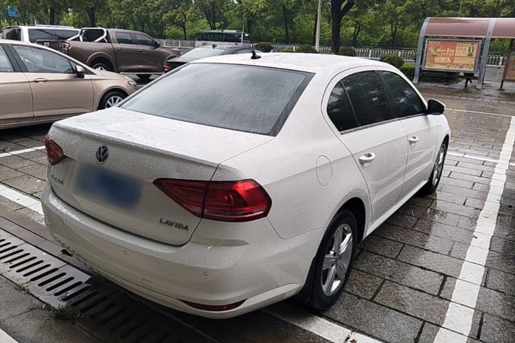 Used Volkswagen Lavida 2017 1.6L Automatic Fashion Edition Rear Right 45 Deg