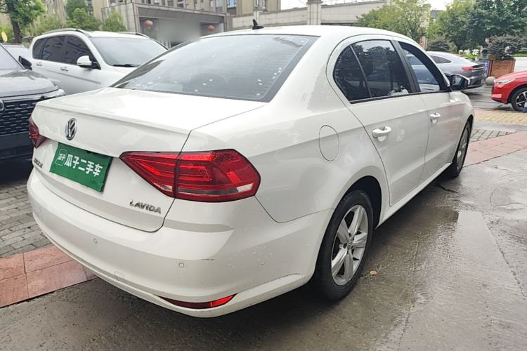 Used Volkswagen Lavida 2017 1.6L Automatic Fashion Edition Rear Right 45 Deg