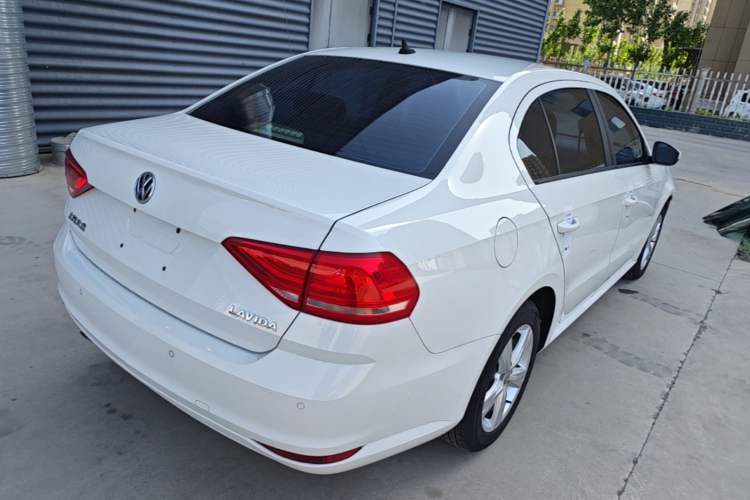 Used Volkswagen Lavida 2017 1.6L Manual Fashion Edition Rear Right 45 Deg