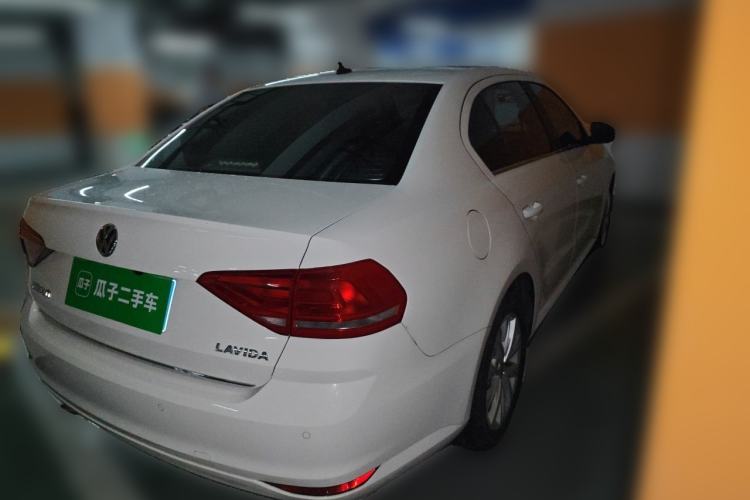 Used Volkswagen Lavida 2017 1.6L Automatic Comfort Edition Rear Right 45 Deg