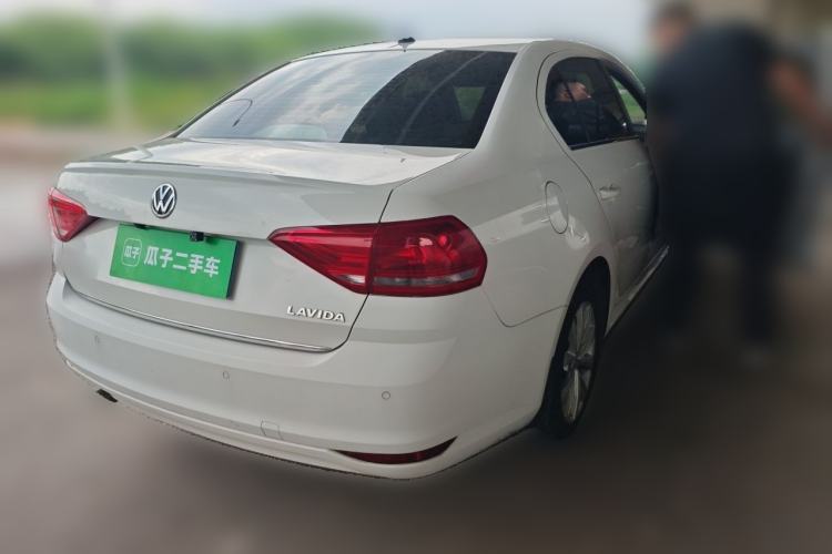 Used Volkswagen Lavida 2017 1.6L Automatic Comfort Edition Rear Right 45 Deg