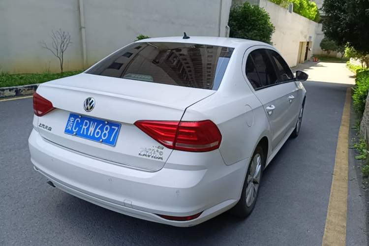 Used Volkswagen Lavida 2017 1.6L Automatic Comfort Edition Rear Right 45 Deg