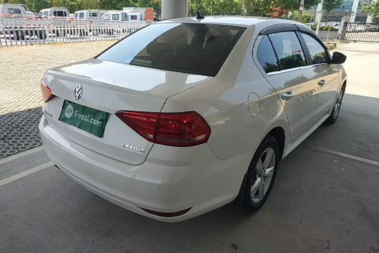 Used Volkswagen Lavida 2017 1.6L Automatic Fashion Edition Rear Right 45 Deg