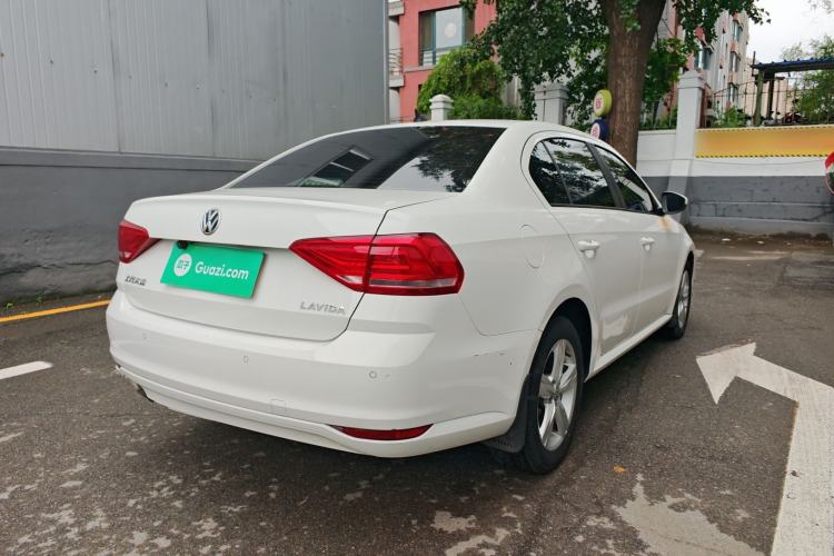 Used Volkswagen Lavida 2017 1.6L Automatic Fashion Edition Rear Right 45 Deg
