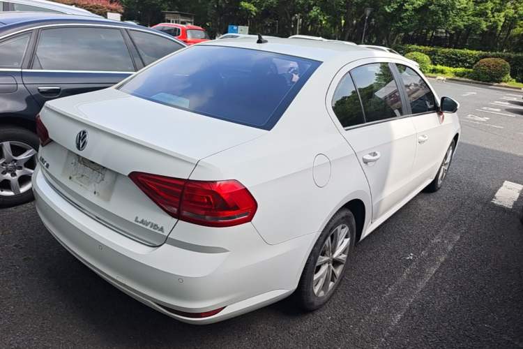 Used Volkswagen Lavida 2017 1.6L Automatic Comfort Edition Rear Right 45 Deg