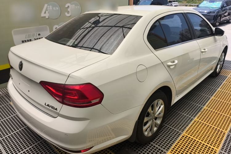 Used Volkswagen Lavida 2017 1.6L Automatic Comfort Edition Rear Right 45 Deg