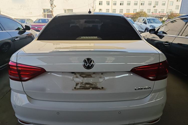 Used Volkswagen Lavida 2017 1.6L Manual Fashion Edition Rear