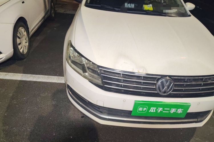 Used Volkswagen Lavida 2017 1.6L Manual Comfort Edition Right Front Headlight