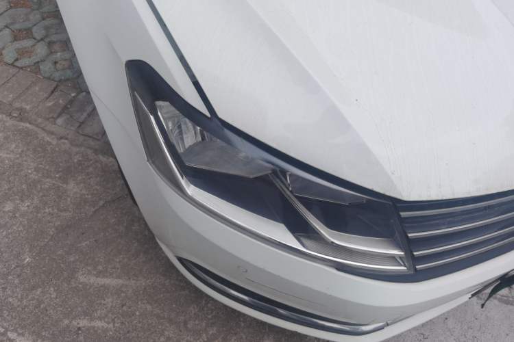 Used Volkswagen Lavida 2017 1.6L Automatic Comfort Edition Right Front Headlight