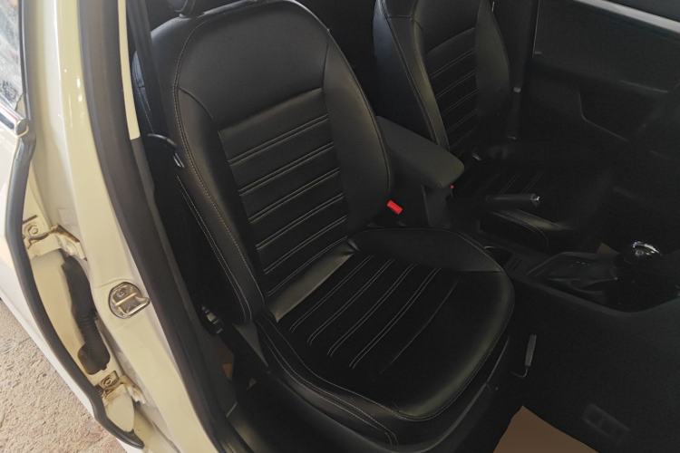 Used Volkswagen Lavida 2017 1.6L Automatic Fashion Edition Right Front Seat