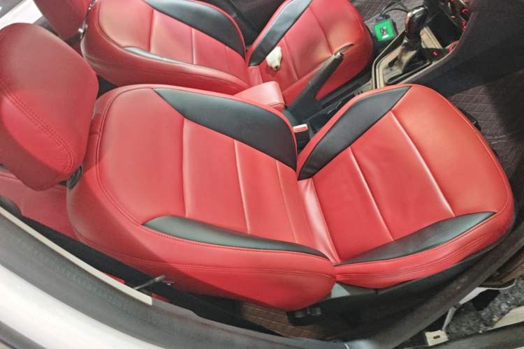 Used Volkswagen Lavida 2017 1.6L Automatic Fashion Edition Right Front Seat