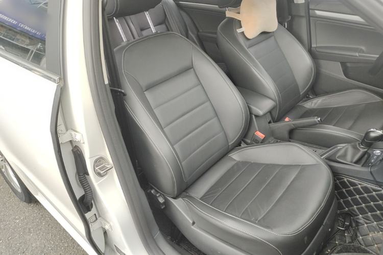 Used Volkswagen Lavida 2017 230TSI DSG Comfort Edition Right Front Seat