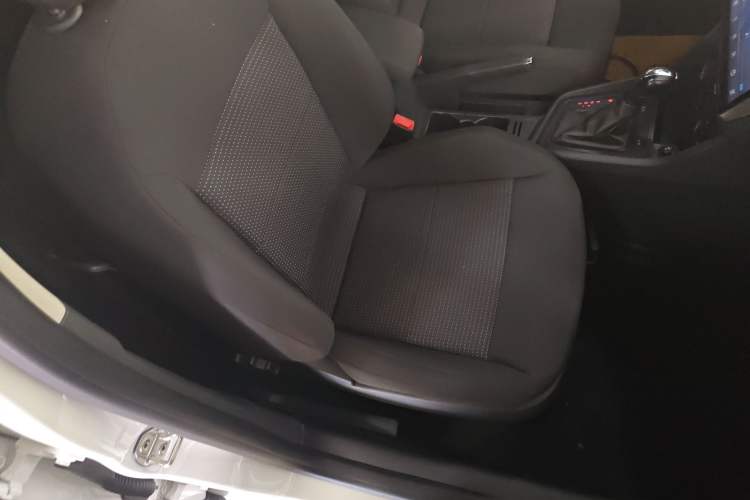 Used Volkswagen Lavida 2017 1.6L Automatic Fashion Edition Right Front Seat