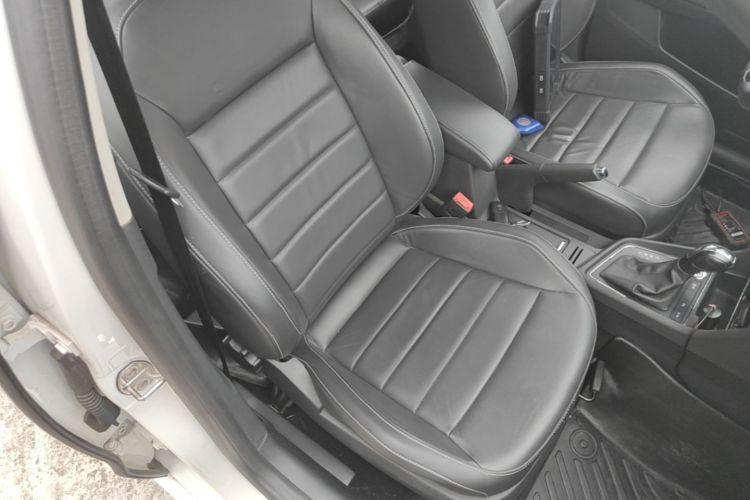 Used Volkswagen Lavida 2017 1.6L Automatic Comfort Edition Right Front Seat