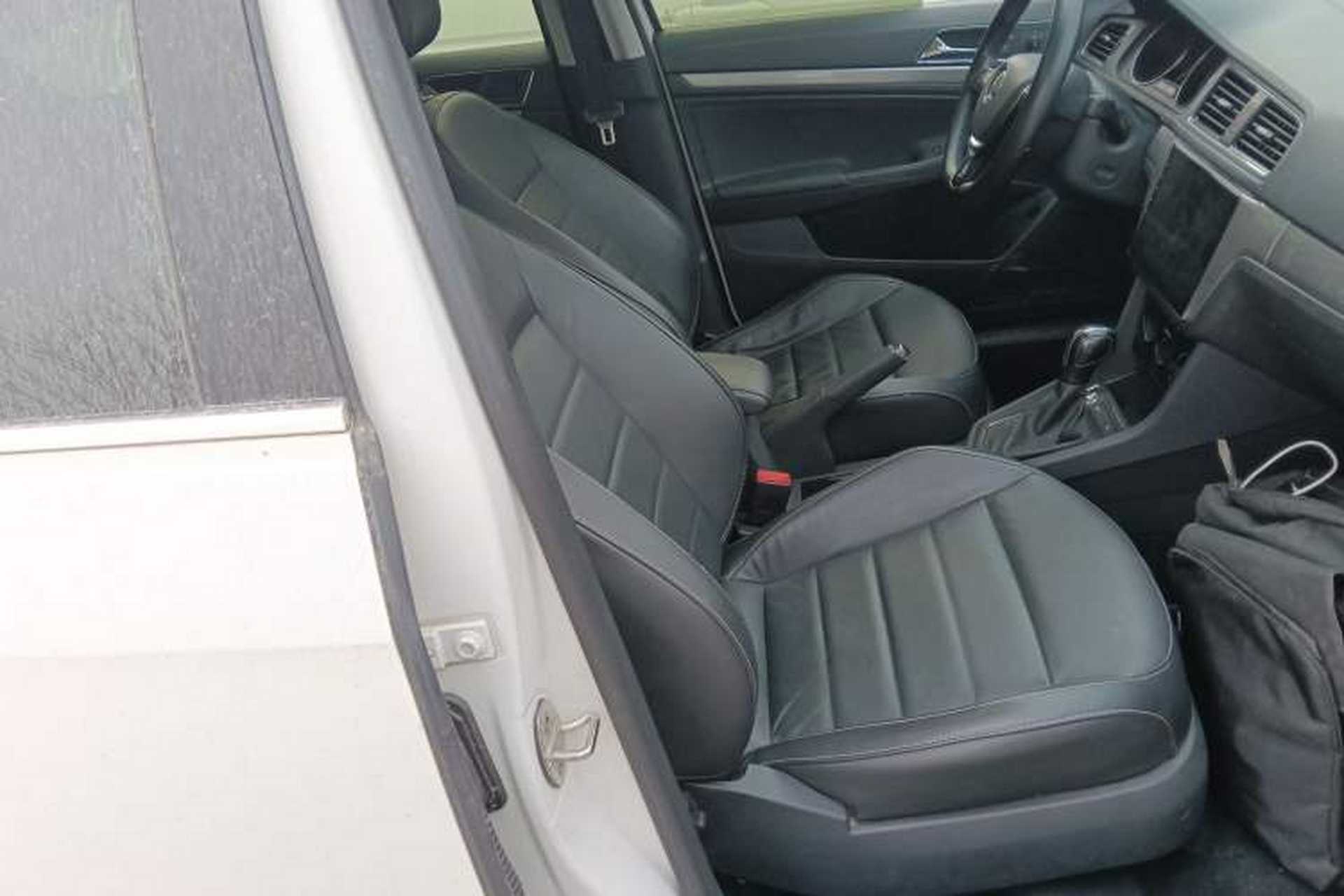 Used Volkswagen Lavida 2017 1.6L Automatic Comfort Edition Right Front Seat