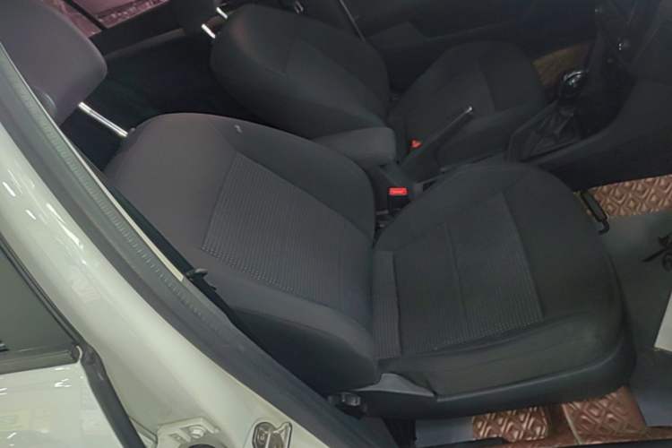 Used Volkswagen Lavida 2017 1.6L Automatic Fashion Edition Right Front Seat