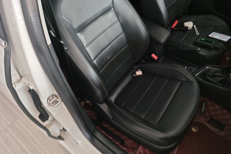 Used Volkswagen Lavida 2017 1.6L Automatic Comfort Edition Right Front Seat