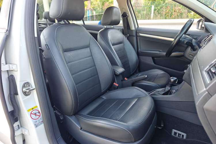 Used Volkswagen Lavida 2017 230TSI DSG Comfort Edition Right Front Seat