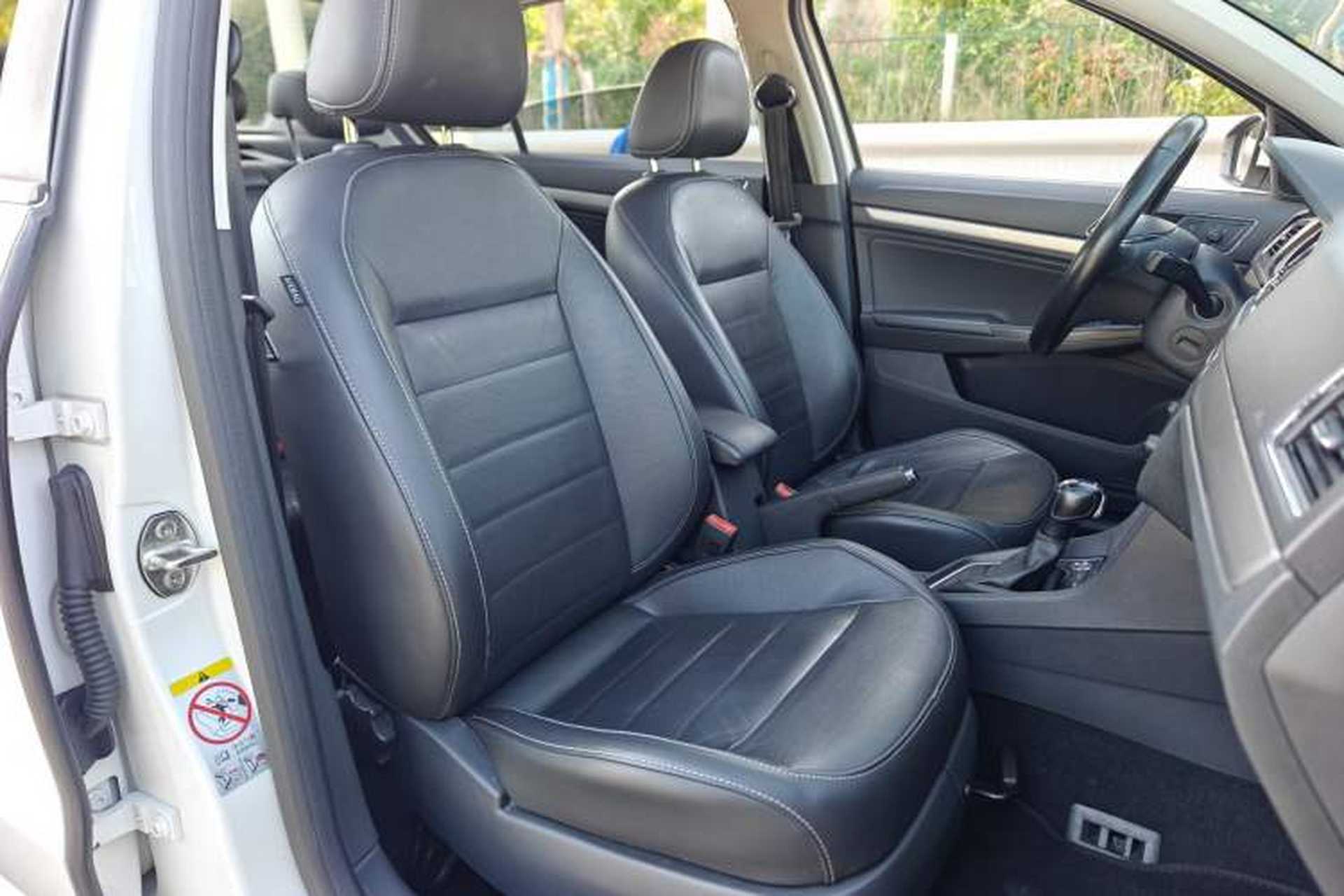 Used Volkswagen Lavida 2017 230TSI DSG Comfort Edition Right Front Seat
