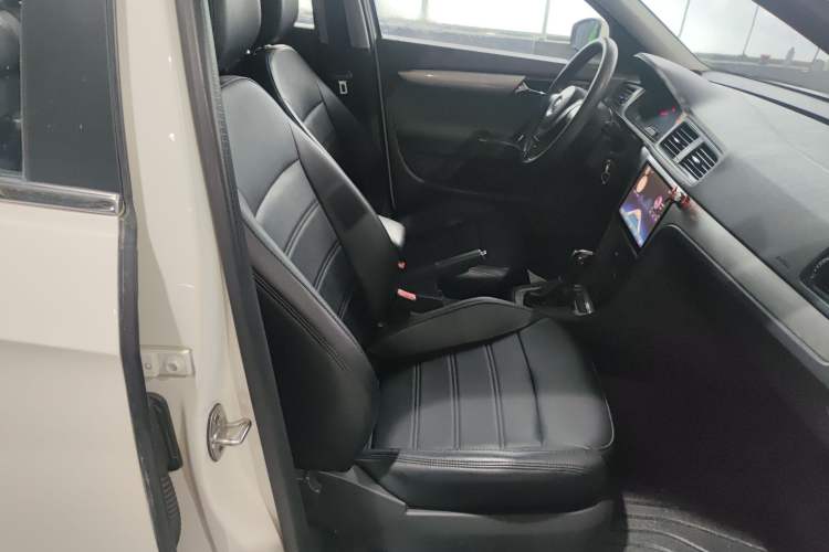Used Volkswagen Lavida 2017 1.6L Automatic Comfort Edition Right Front Seat