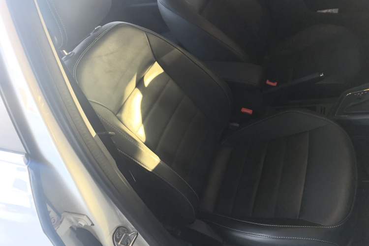 Used Volkswagen Lavida 2017 1.6L Automatic Comfort Edition Right Front Seat