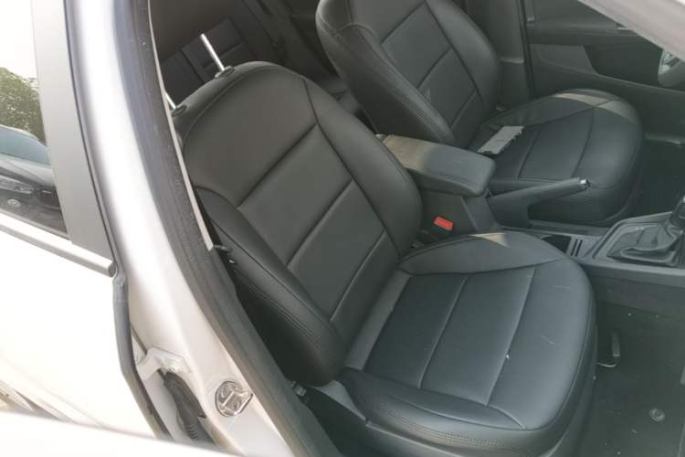 Used Volkswagen Lavida 2017 1.6L Automatic Fashion Edition Right Front Seat