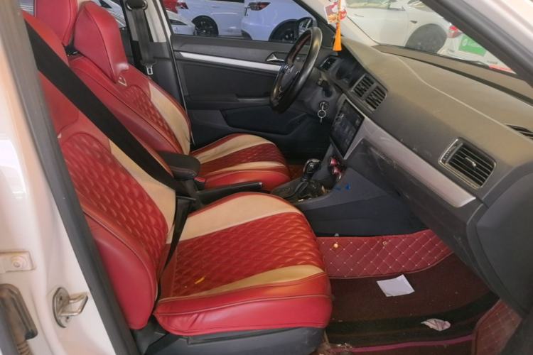 Used Volkswagen Lavida 2017 1.6L Automatic Fashion Edition Right Front Seat