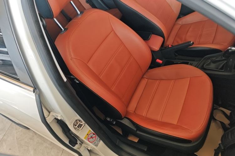 Used Volkswagen Lavida 2017 1.6L Automatic Fashion Edition Right Front Seat