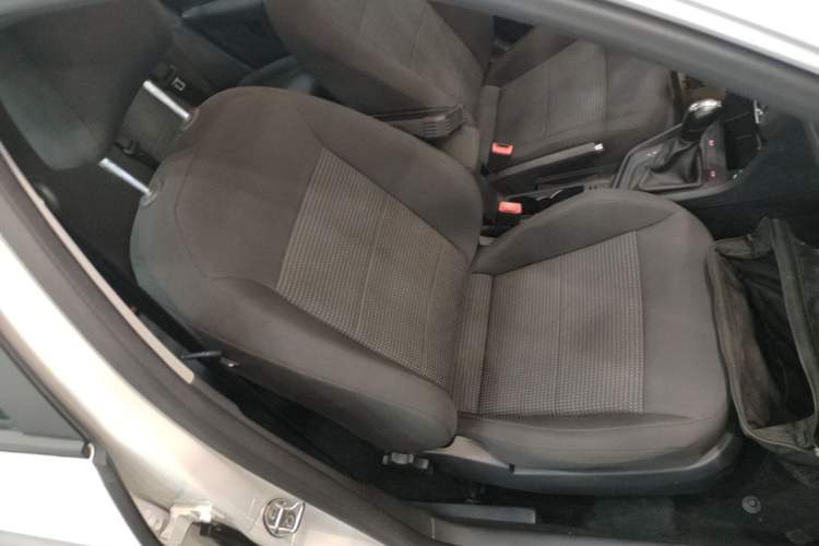 Used Volkswagen Lavida 2017 1.6L Automatic Fashion Edition Right Front Seat