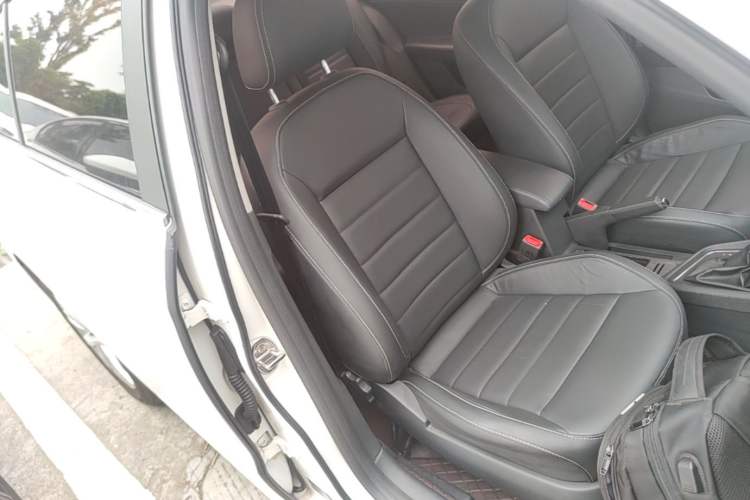 Used Volkswagen Lavida 2017 230TSI DSG Comfort Edition Right Front Seat