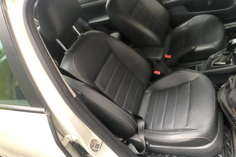 Used Volkswagen Lavida 2017 1.6L Automatic Comfort Edition Right Front Seat