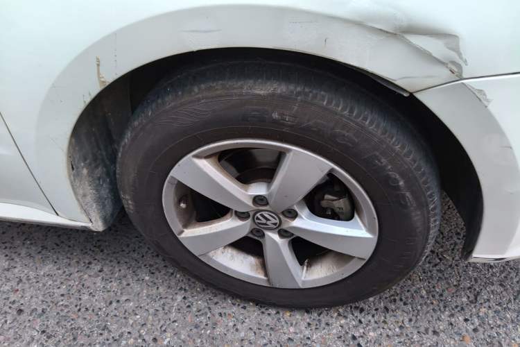 Used Volkswagen Lavida 2017 1.6L Manual Fashion Edition Right Front Wheel Hub