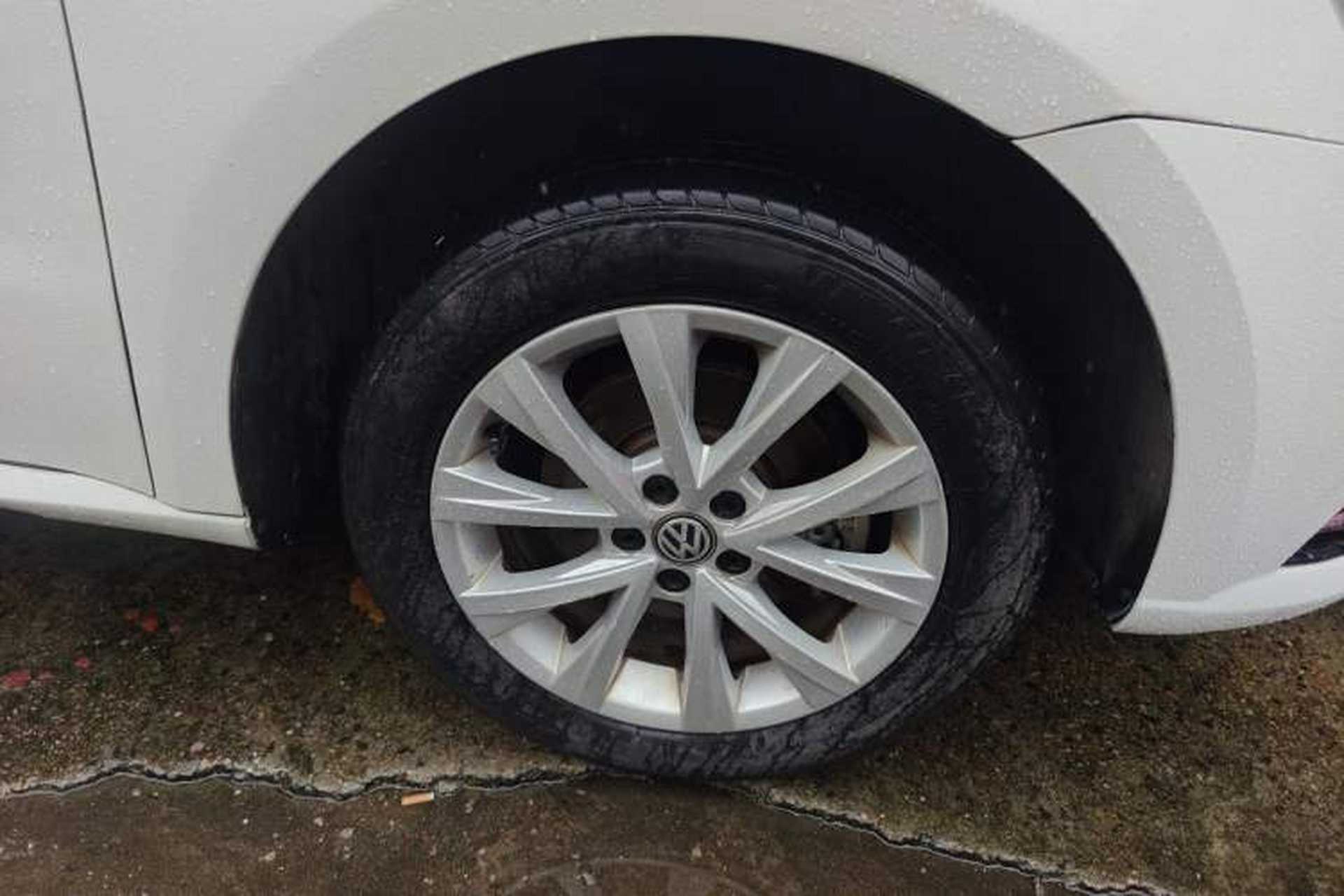 Used Volkswagen Lavida 2017 1.6L Manual Comfort Edition Right Front Wheel Hub