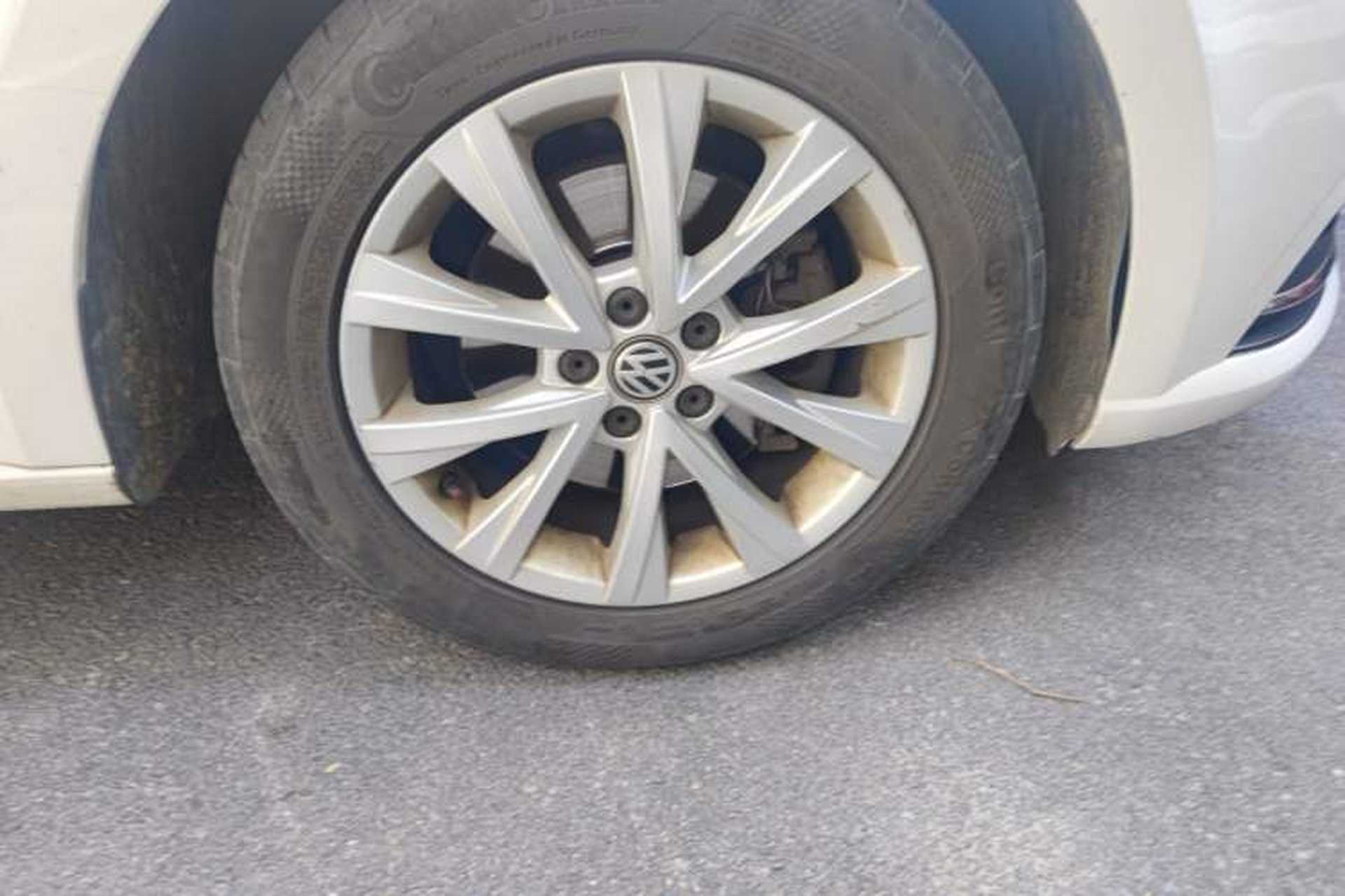 Used Volkswagen Lavida 2017 230TSI DSG Comfort Edition Right Front Wheel Hub