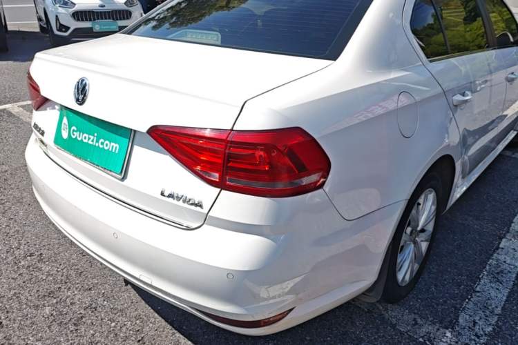 Used Volkswagen Lavida 2017 1.6L Automatic Comfort Edition Right Rear Taillight