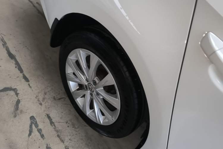 Used Volkswagen Lavida 2017 230TSI DSG Comfort Edition Right Rear Wheel Hub