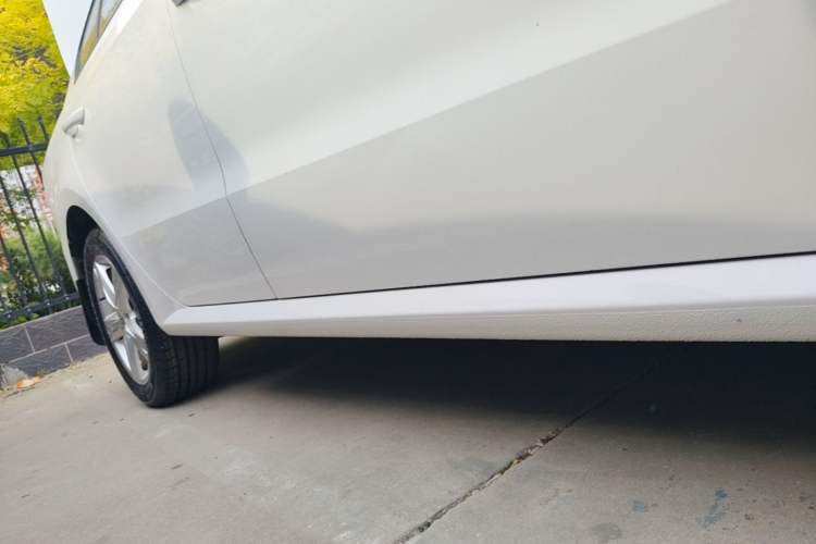 Used Volkswagen Lavida 2017 1.6L Manual Fashion Edition Right Side Sill