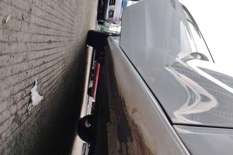 Used Volkswagen Lavida 2017 1.6L Manual Fashion Edition Right Side Sill