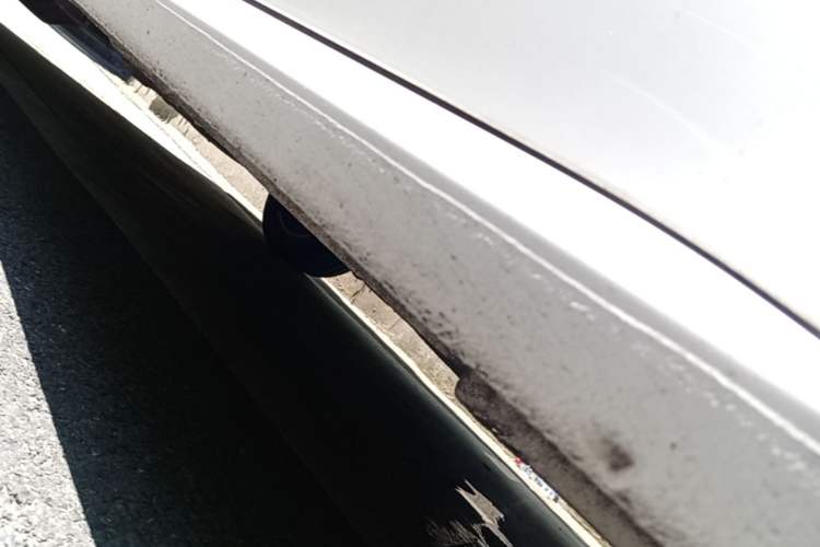 Used Volkswagen Lavida 2017 1.6L Automatic Fashion Edition Right Side Sill