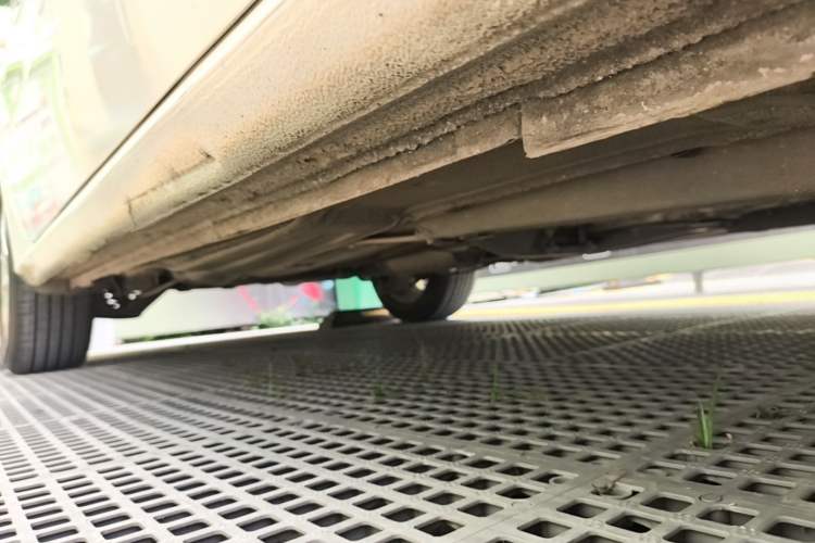 Used Volkswagen Lavida 2017 1.6L Automatic Comfort Edition Right Side Sill