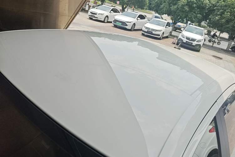 Used Volkswagen Lavida 2017 1.6L Automatic Fashion Edition Roof