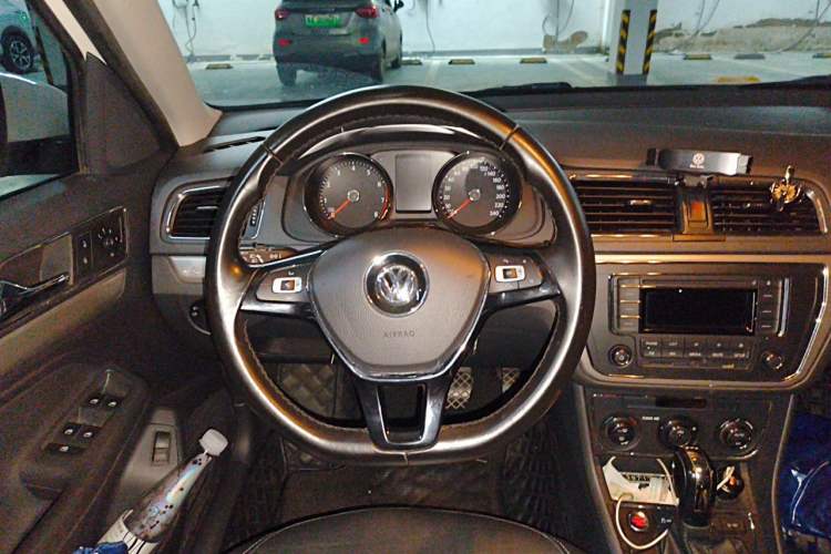 Used Volkswagen Lavida 2017 230TSI DSG Comfort Edition Steering Wheel