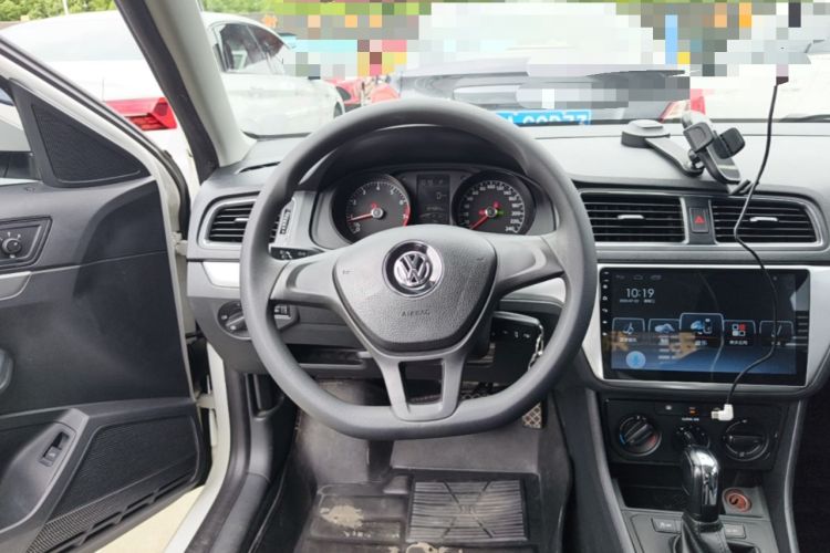 Used Volkswagen Lavida 2017 1.6L Automatic Fashion Edition Steering Wheel
