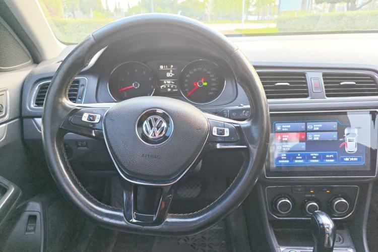 Used Volkswagen Lavida 2017 1.6L Automatic Comfort Edition Steering Wheel