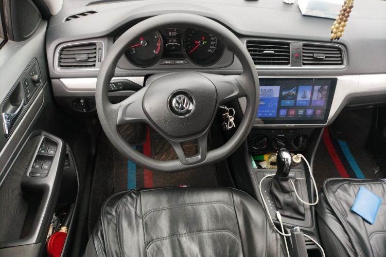 Used Volkswagen Lavida 2017 1.6L Automatic Fashion Edition Steering Wheel