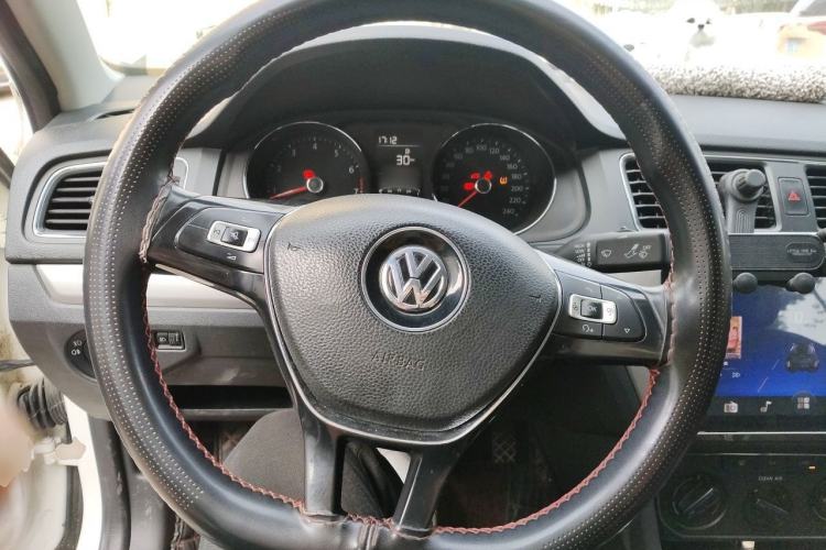 Used Volkswagen Lavida 2017 1.6L Manual Comfort Edition Steering Wheel