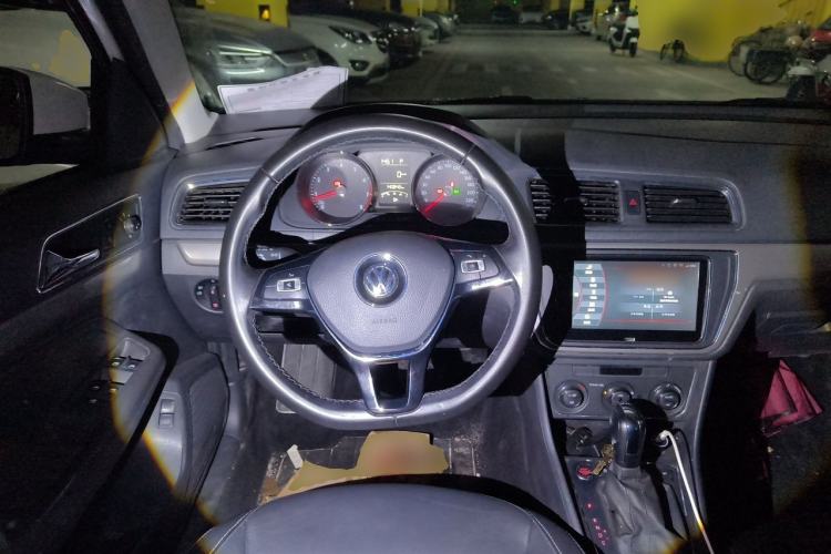 Used Volkswagen Lavida 2017 230TSI DSG Comfort Edition Steering Wheel