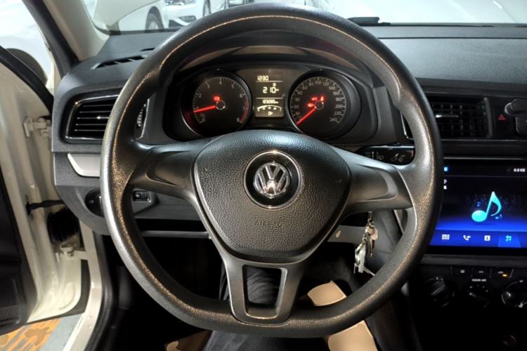 Used Volkswagen Lavida 2017 1.6L Manual Fashion Edition Steering Wheel